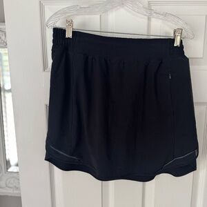 Lululemon black Skort -size 8
